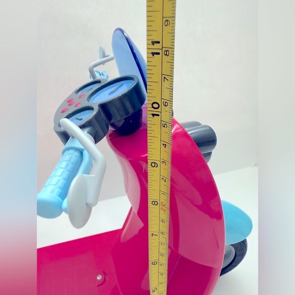 Our Generation Doll Scooter - Picture 8 of 11